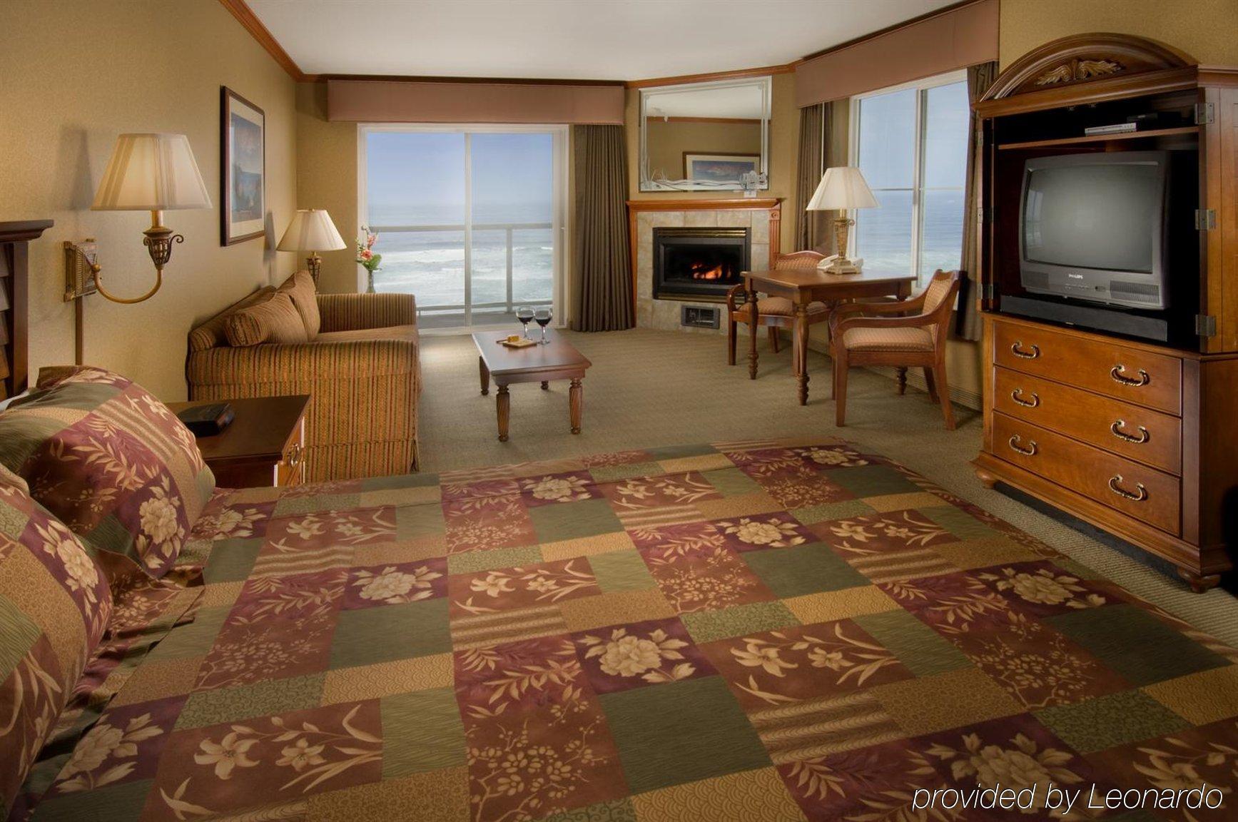 Elizabeth Oceanfront Suites, Ascend Hotel Collection Newport Room photo